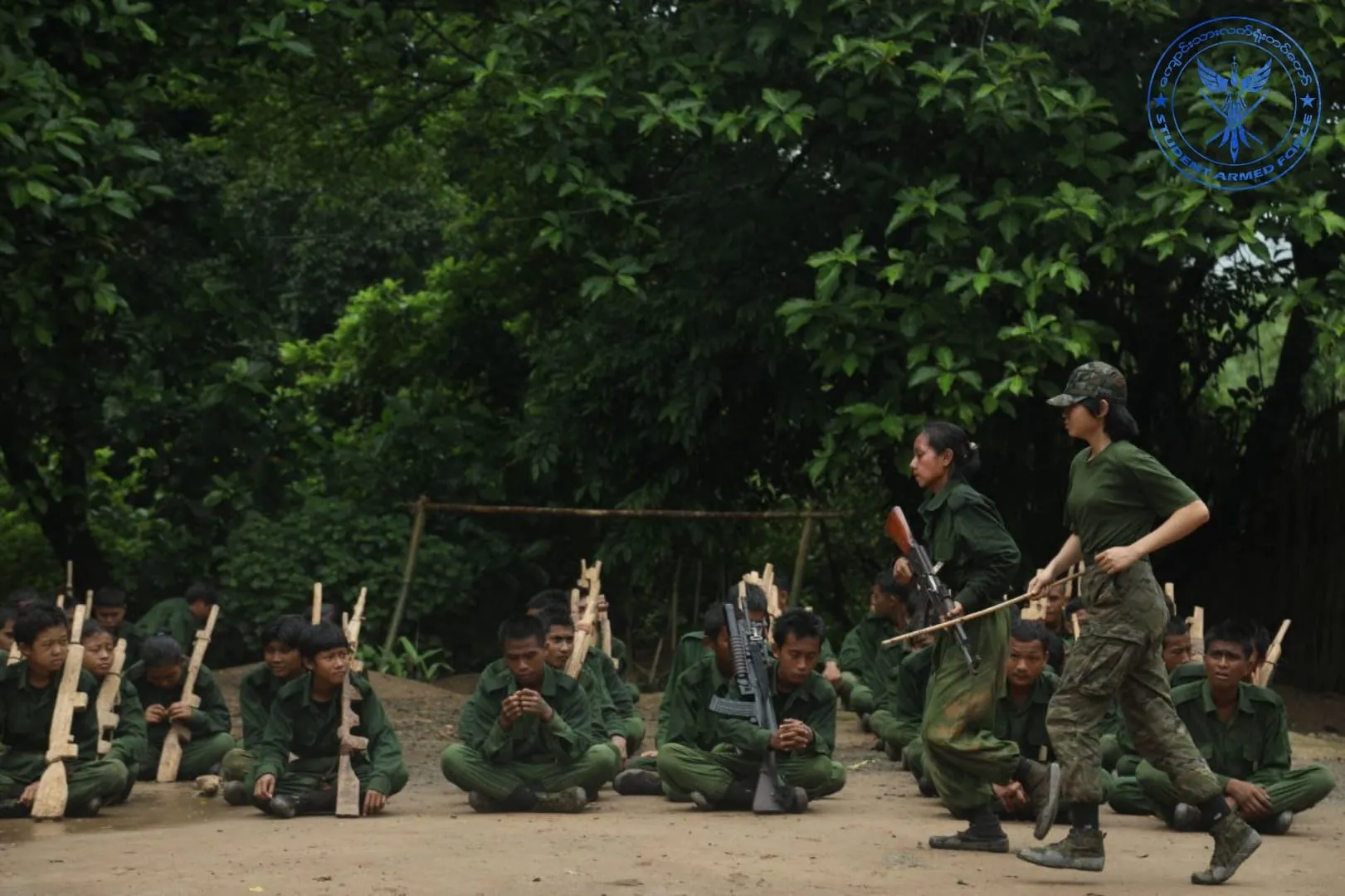 Documentary pictures of the trainees' machine gun range training during the basic military education course of the Student Armed Force.